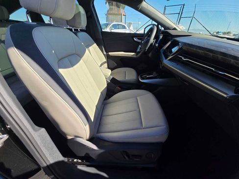 Used 2025 Audi Q4 e-tron Prestige w/ Cold Weather Package image 12
