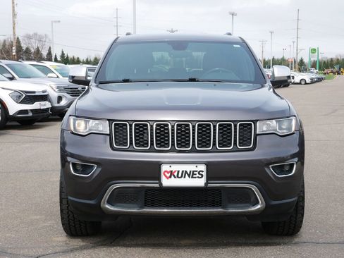 Used 2017 Jeep Grand Cherokee Limited w/ Trailer Tow Group IV image 2