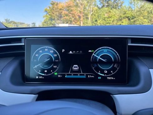 Used 2022 Hyundai Tucson Limited AWD/4WD image 21
