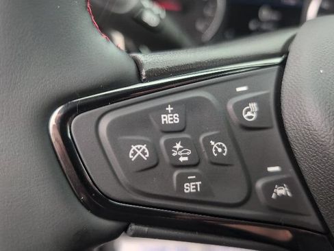Used 2023 Chevrolet Equinox RS FWD image 23