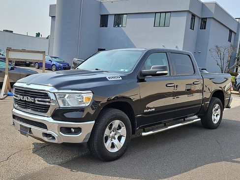 Used 2020 RAM 1500 Big Horn AWD/4WD image 3