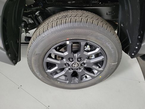 New 2025 Toyota Tundra Platinum image 14