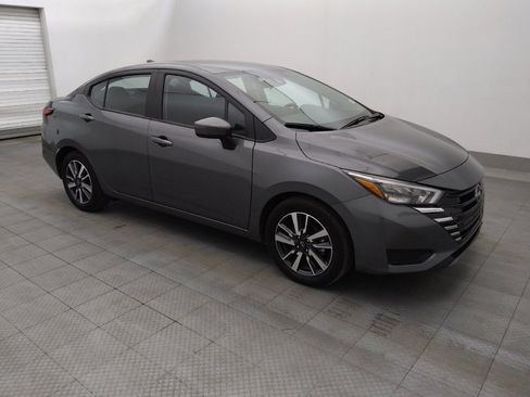 Used 2025 Nissan Versa SV FWD image 11
