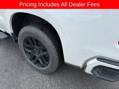Used 2023 Chevrolet Silverado 1500 Custom AWD/4WD image 22