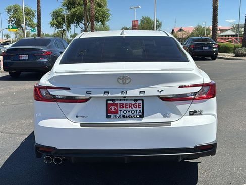 Used 2025 Toyota Camry SE w/ Multimedia Upgrade Package image 6