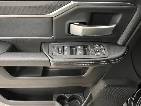 New 2026 RAM 2500 Big Horn AWD/4WD image 7