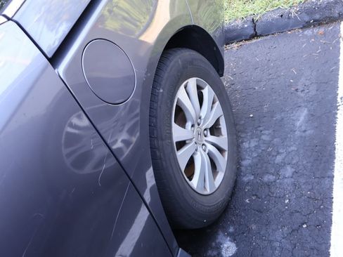Used 2015 Honda Odyssey EX-L image 12