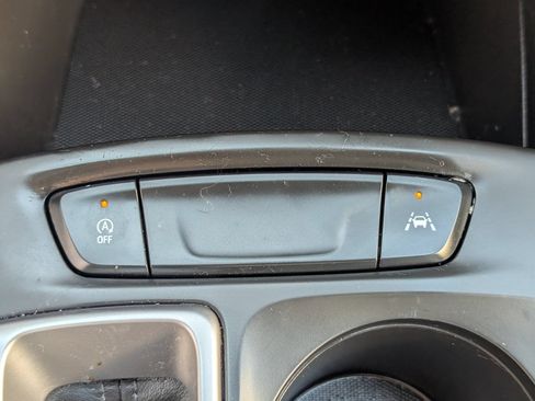 Certified 2024 Chevrolet Trax LS FWD image 23