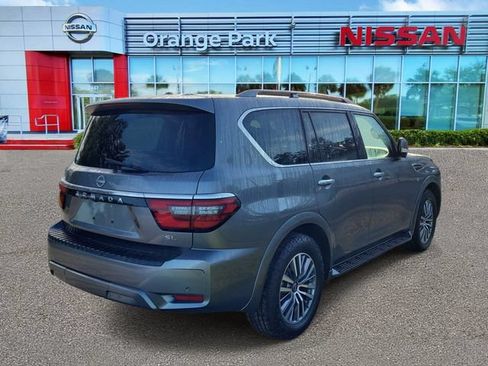 Used 2021 Nissan Armada SL w/ Captain's Chairs Package AWD/4WD image 2