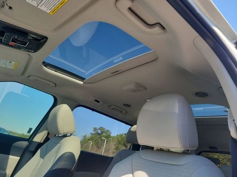 New 2026 Kia Carnival SX Prestige FWD image 14