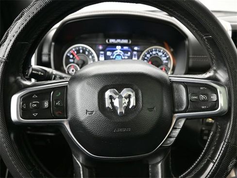 Used 2019 RAM 1500 Laramie image 9