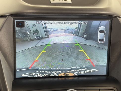 Used 2017 Ford Escape SE w/ SE Leather Comfort Package FWD image 22