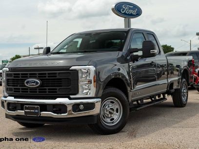 New 2025 Ford F250 XL w/ 360-Degree Camera Package