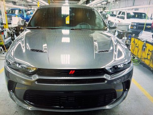 Used 2024 Dodge Hornet R/T image 2