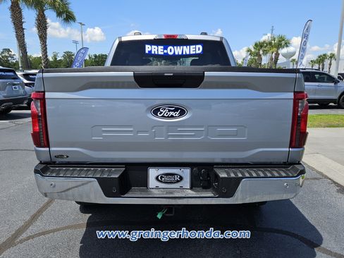 Used 2025 Ford F150 XLT w/ Equipment Group 301A Standard AWD/4WD image 4