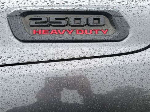 Used 2022 RAM 2500 Laramie w/ Night Edition AWD/4WD image 9