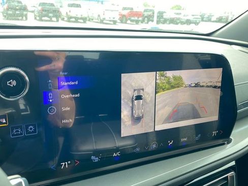 New 2026 Chevrolet Traverse LT w/ Driver Confidence Package image 26