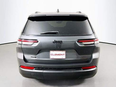 Used 2023 Jeep Grand Cherokee L Laredo AWD/4WD image 8