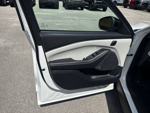 Used 2025 Ford Mustang Mach-E Premium RWD image 13