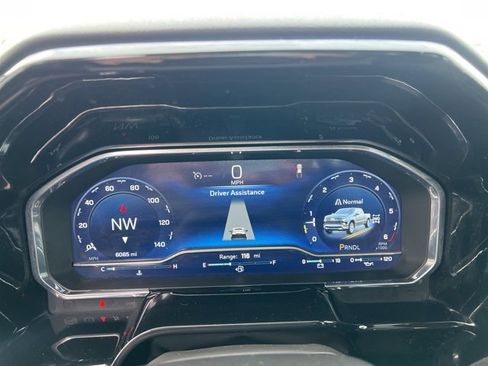 Used 2024 Chevrolet Silverado 1500 LT image 14