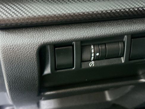 Used 2024 Subaru Crosstrek 2.0i Premium image 17