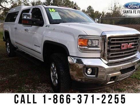 Used 2016 GMC Sierra 2500 SLT w/ Duramax Plus Package image 4
