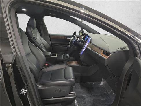 Used 2020 Tesla Model X Long Range AWD/4WD image 10