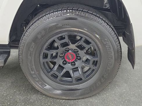 Certified 2022 Toyota 4Runner TRD Off-Road Premium w/ TRD Black Wheel Package (TMS) image 29