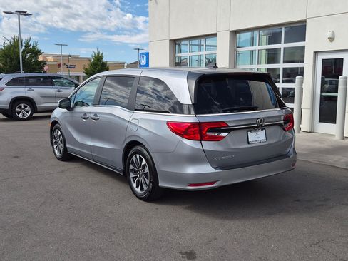 Used 2024 Honda Odyssey EX-L image 8