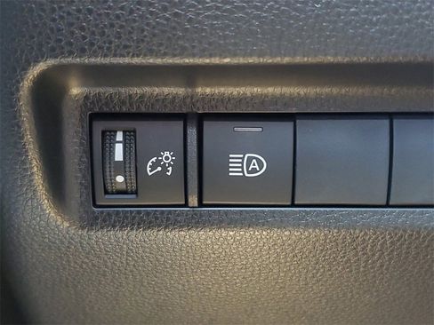 Used 2023 Toyota RAV4 Limited image 33