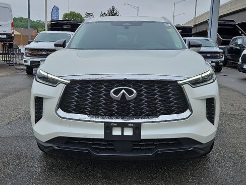 Certified 2023 INFINITI QX60 Luxe w/ Performance Audio Package AWD/4WD image 2