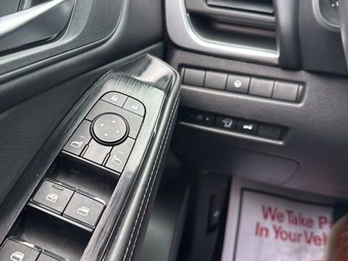 Certified 2023 Nissan Rogue SV w/ SV Premium B Package AWD/4WD image 30