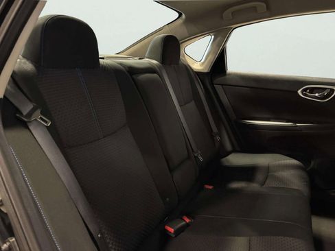 Used 2019 Nissan Sentra SR image 19