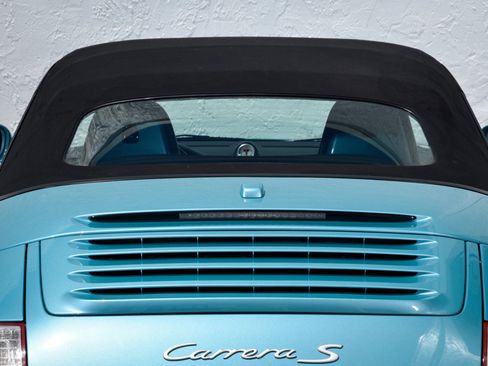 Used 2012 Porsche 911 Cabriolet image 33