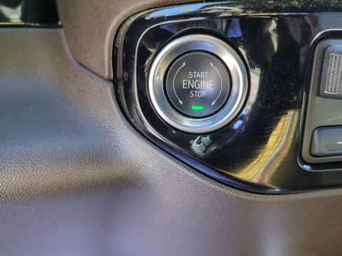 Certified 2025 Chevrolet Silverado 1500 LTZ image 17