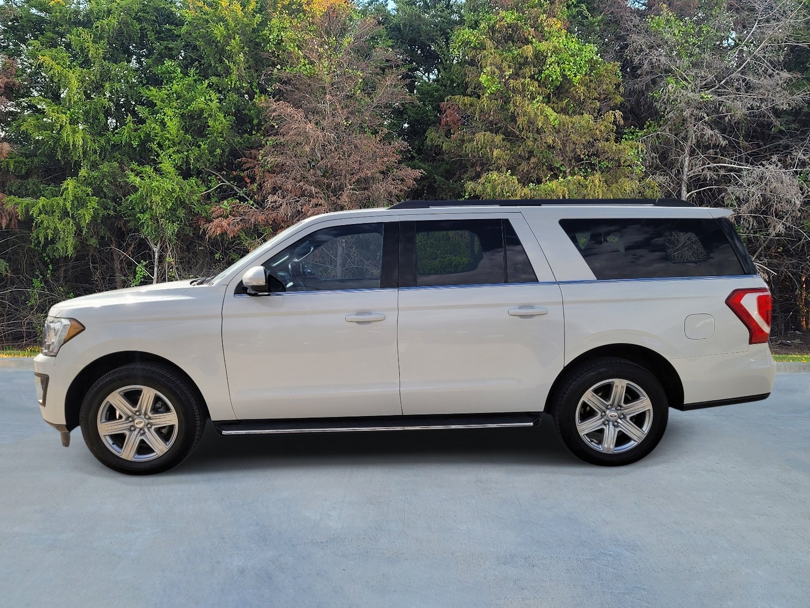 Used 2021 Ford Expedition Max XLT RWD image 22