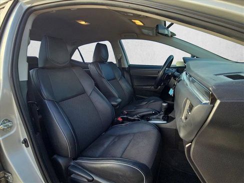 Used 2015 Toyota Corolla S image 19