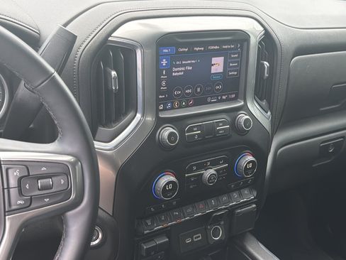 Used 2023 Chevrolet Silverado 2500 LTZ AWD/4WD image 17