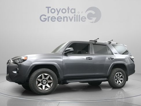 Used 2021 Toyota 4Runner SR5 AWD/4WD image 4