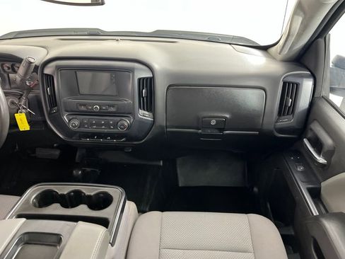 Used 2018 Chevrolet Silverado 2500 W/T w/ WT Convenience Package AWD/4WD image 12
