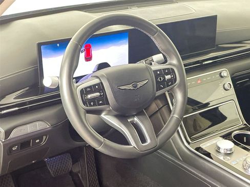 Used 2025 Genesis GV80 2.5T Standard AWD/4WD image 18