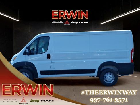 Used 2025 RAM ProMaster 2500 w/ Convenience Group FWD image 4
