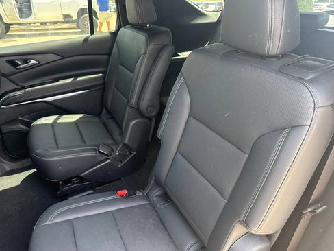 Used 2024 Chevrolet Traverse LT w/ Midnight/Sport Edition FWD image 11