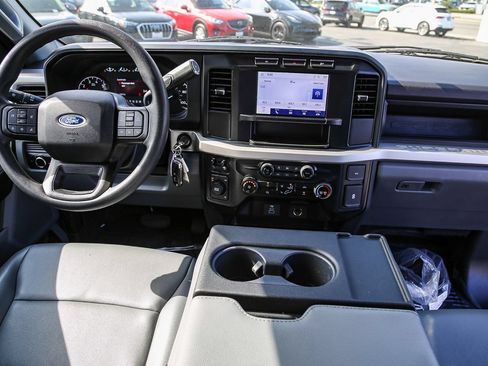 Used 2024 Ford F250 XL w/ 360-Degree Camera Package AWD/4WD image 12