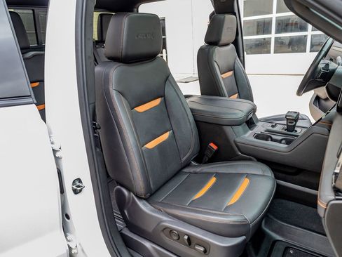 Used 2023 GMC Sierra 1500 AT4 w/ AT4 Premium Package image 27