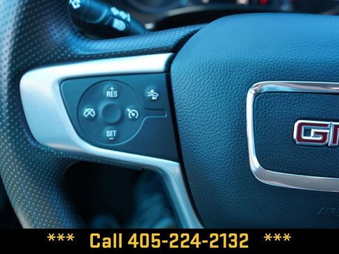 Used 2024 GMC Terrain SLE FWD image 31