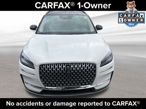 Used 2025 Lincoln Corsair AWD w/ Equipment Group 101A image 2