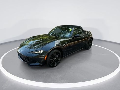 Used 2025 MAZDA MX-5 Miata Sport RWD image 2