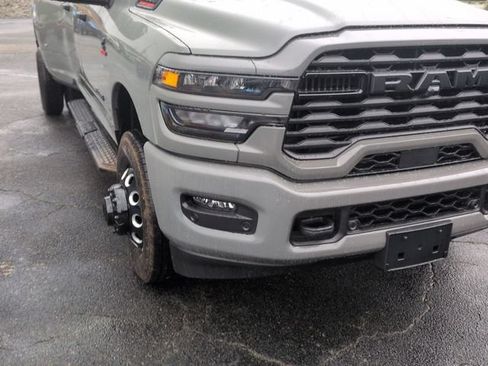 New 2026 RAM 3500 Big Horn AWD/4WD image 8