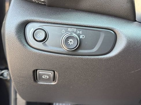 Used 2026 Chevrolet Blazer LT FWD image 21